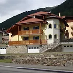 Vegaia Lejlighed Peio